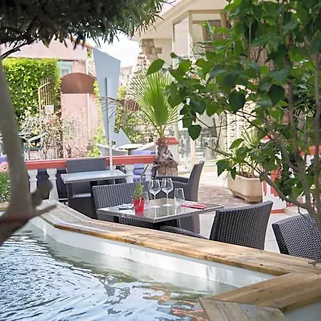 Hotel Restaurant Mon 3*